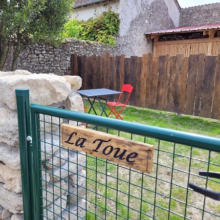 Gite La Toue Saint-Dye-sur-Loire Экстерьер фото